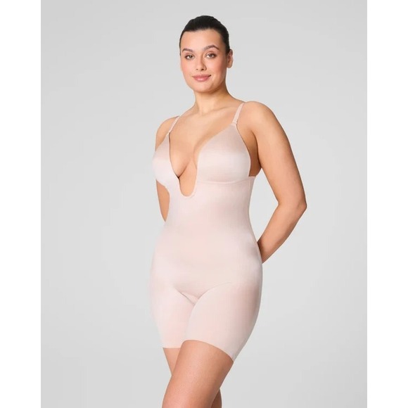 Spanx Plunge Bodysuit NWT Sz S Beige Low Back Mid Thigh Convertible Straps